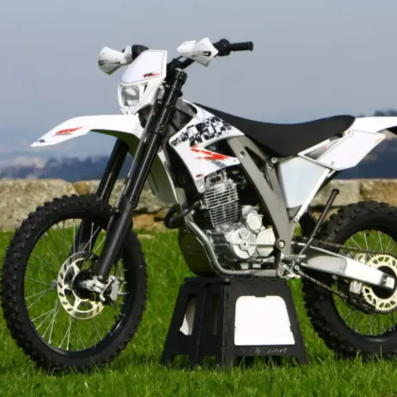 AJP 250 PR5 2010