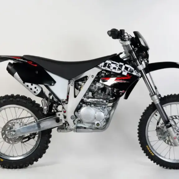 AJP PR3 125 2010