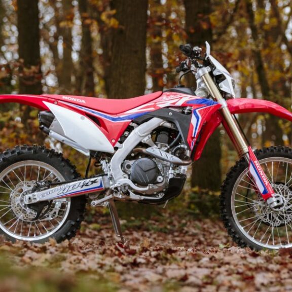 Honda Red Moto CRF 400 RX