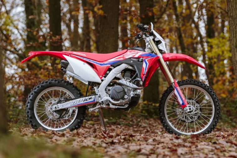 Honda Red Moto CRF 400 RX