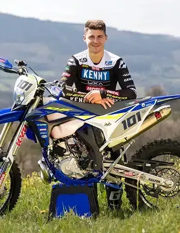 zach pichon replica