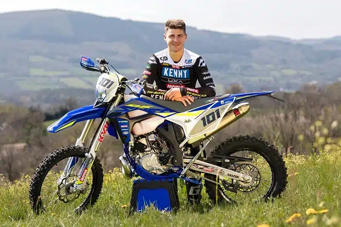 zach pichon replica