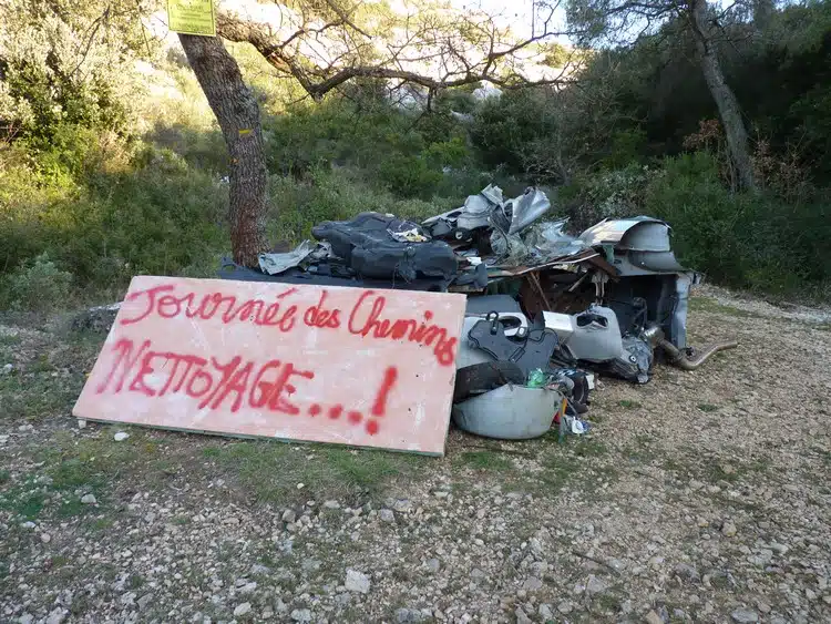collectes de dechets sur les chemins