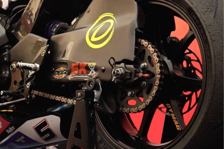 EK Chain chaîne moto