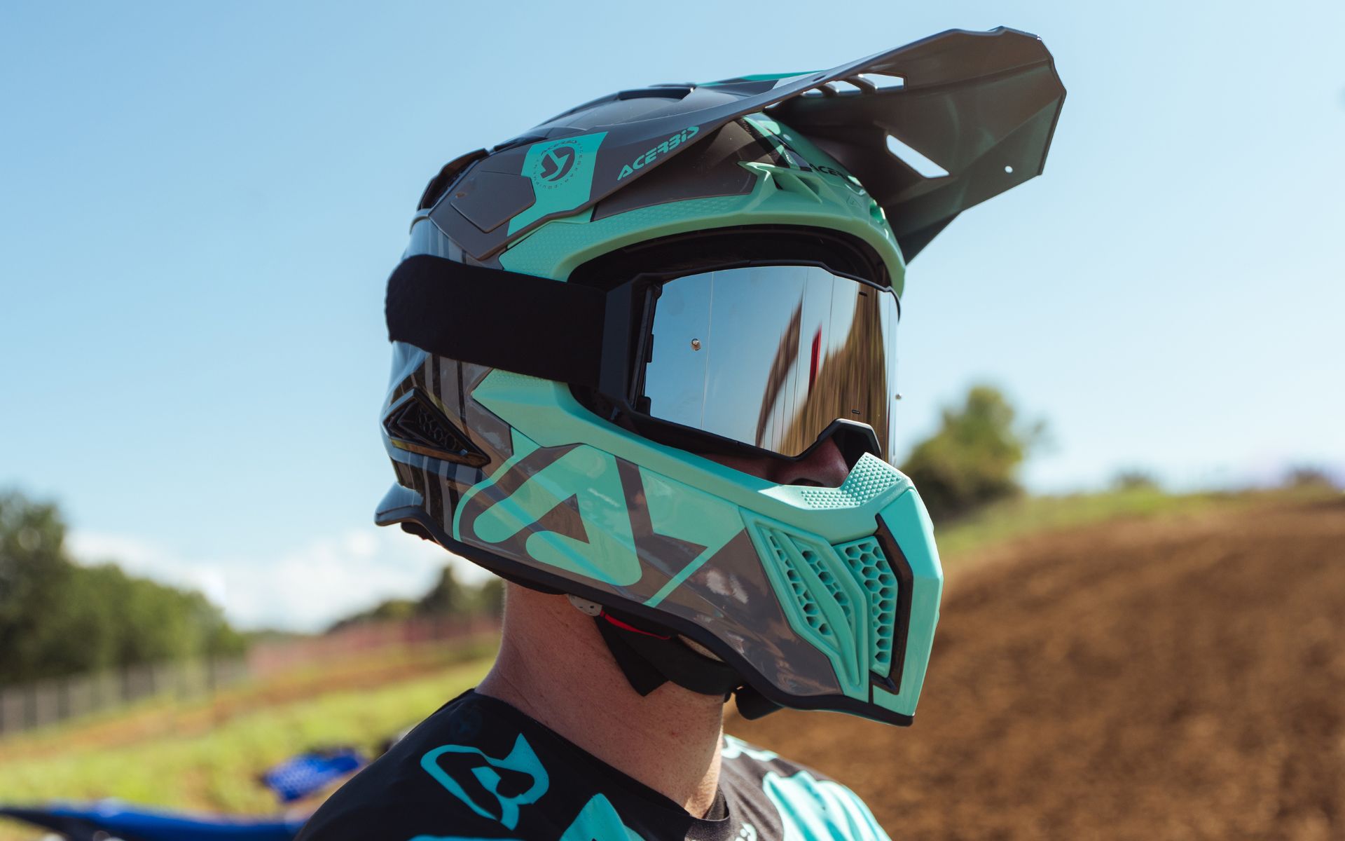 Acerbis Airstrike-C